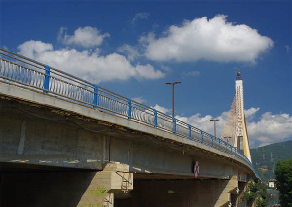 内江304不锈钢桥梁护栏：安全、耐用与美观的完美结合